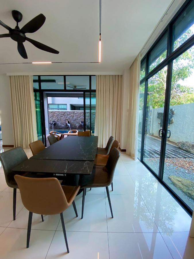 Ikiru 18 Private Saltwater Pool Villa, 3 Ensuite Br, Outdoor Bbq, 5 Mins To Beach Pantai Cenang  Exteriér fotografie