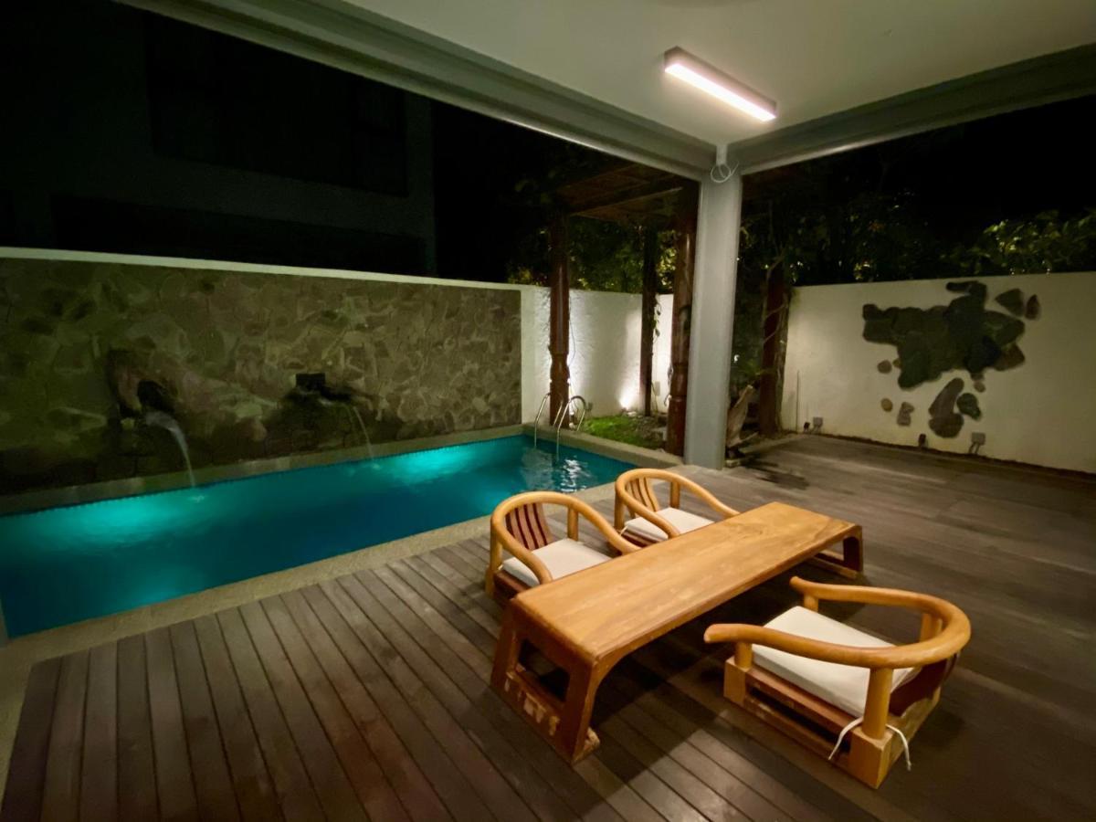 Ikiru 18 Private Saltwater Pool Villa, 3 Ensuite Br, Outdoor Bbq, 5 Mins To Beach Pantai Cenang  Exteriér fotografie