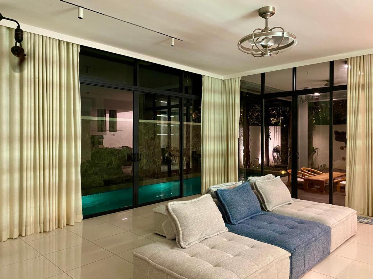Ikiru 18 Private Saltwater Pool Villa, 3 Ensuite Br, Outdoor Bbq, 5 Mins To Beach Pantai Cenang  Exteriér fotografie